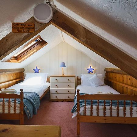 Croft Farm & Celtic Cottages Cardigan Extérieur photo