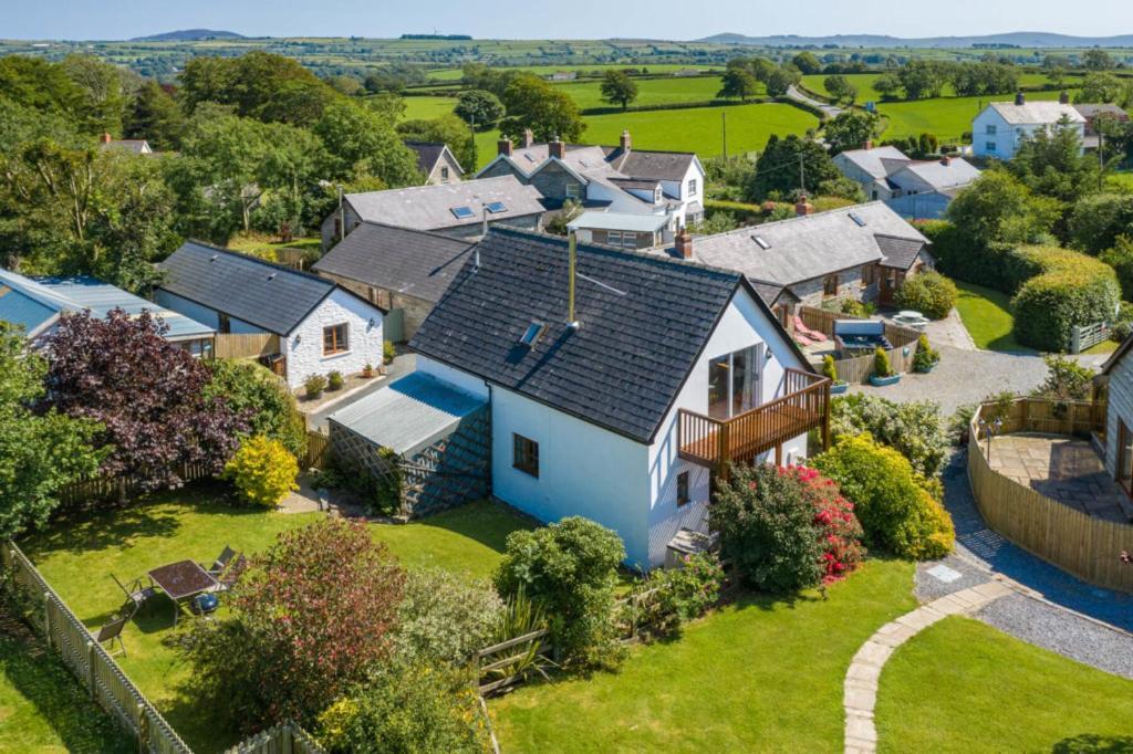 Croft Farm & Celtic Cottages Cardigan Extérieur photo
